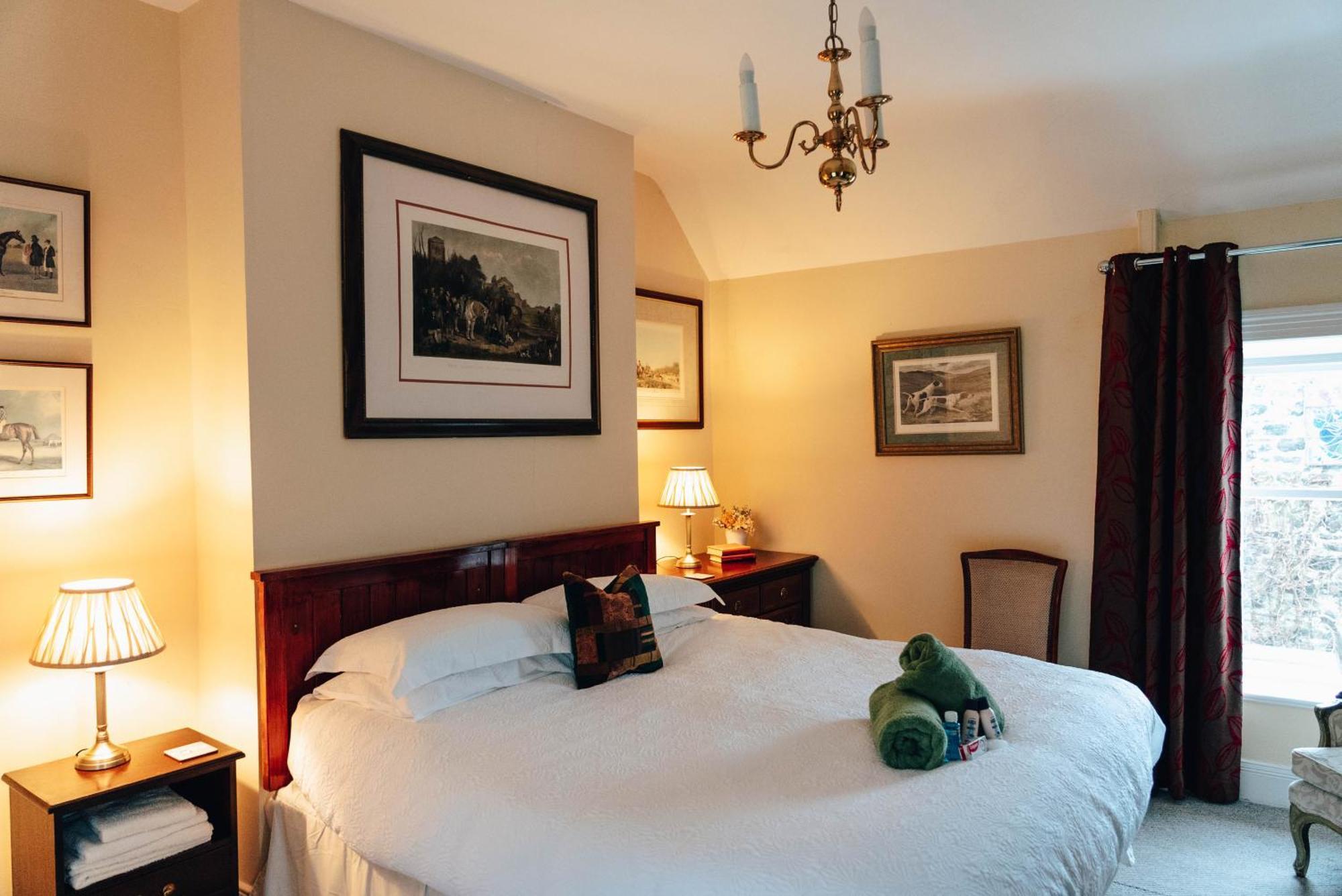 Luxury Accommodation In County Antrim With Riverside Hot Tub Kells Extérieur photo